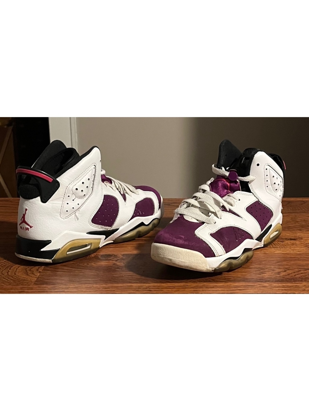 Jordan 6 Retro Grape Youth Sneakers Size 6Y